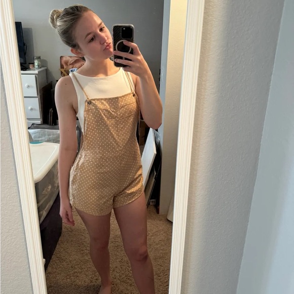 Billabong polka dot overalls - Picture 4 of 4